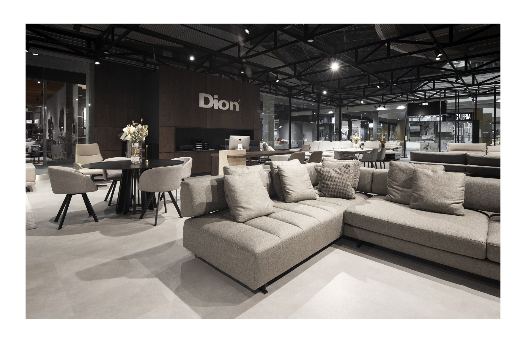 DION opens a showroom in Warsaw’s Domoteka