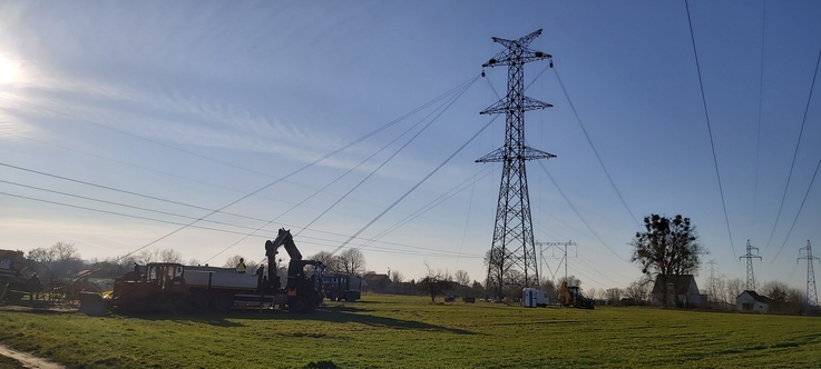 PSE: blisko miliard złotych na budowę elektroenergetycznych autostrad na Dolnym Śląsku