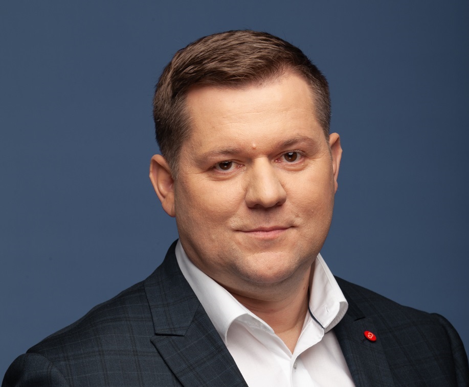 People, or the prerequisite for a successful digital transformation. Dariusz Kwieciński, CEO at Fujitsu Poland