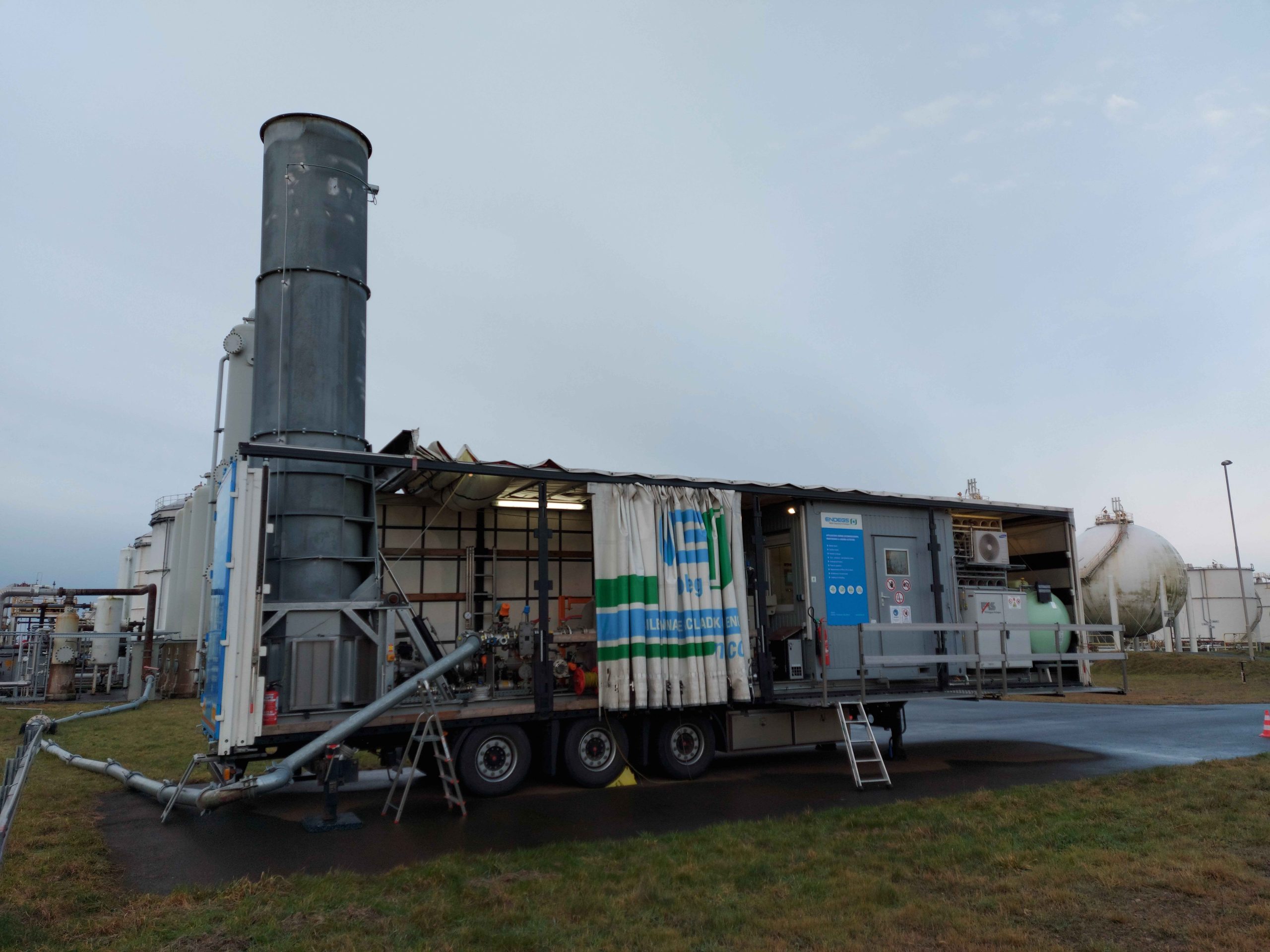 Emission of dangerous gases under control: how do mobile combustion units support industrial plants?