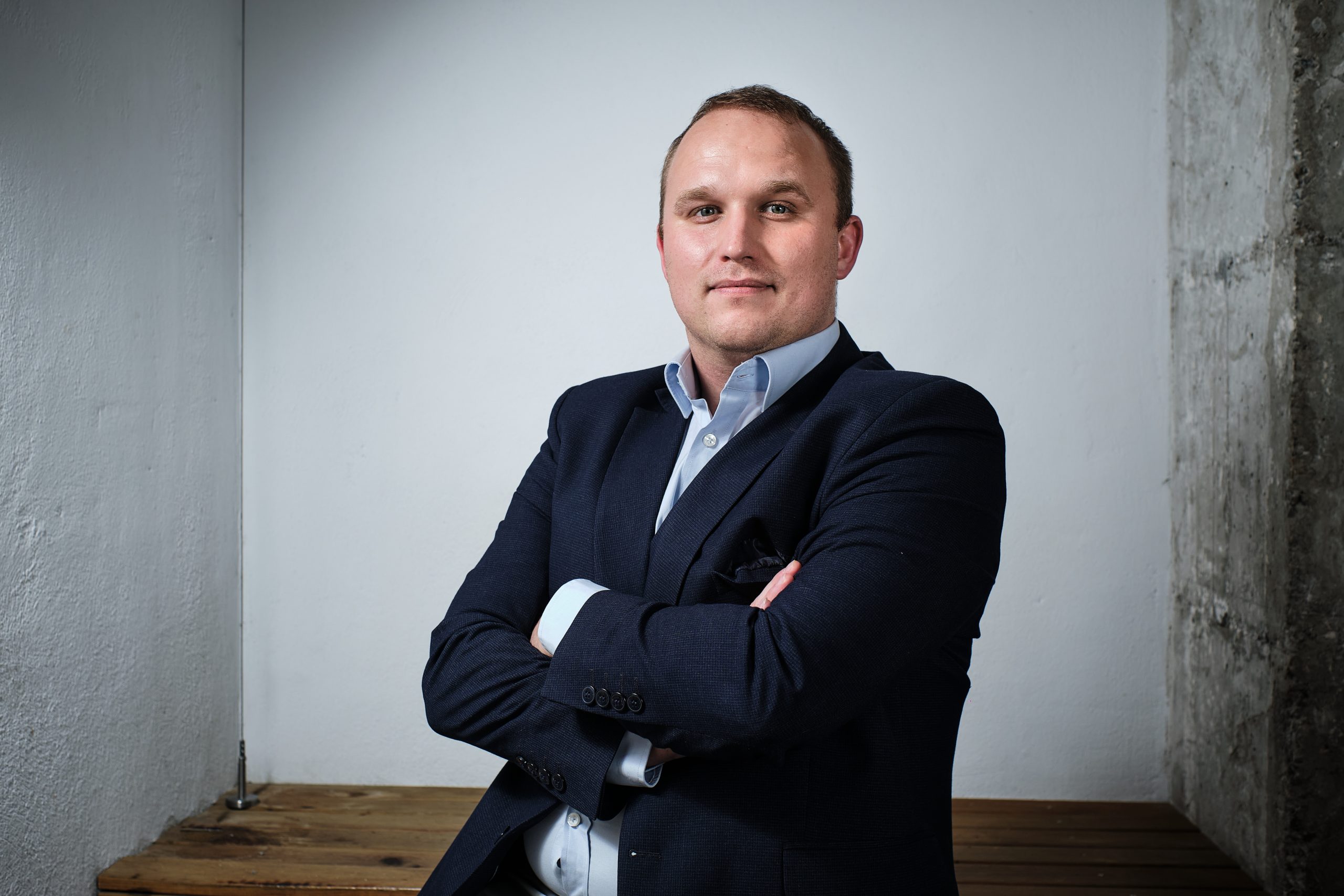 The logistics industry needs to digitize. An interview with Simon Kurbiel, co-founder and regional director of CEE Tennders