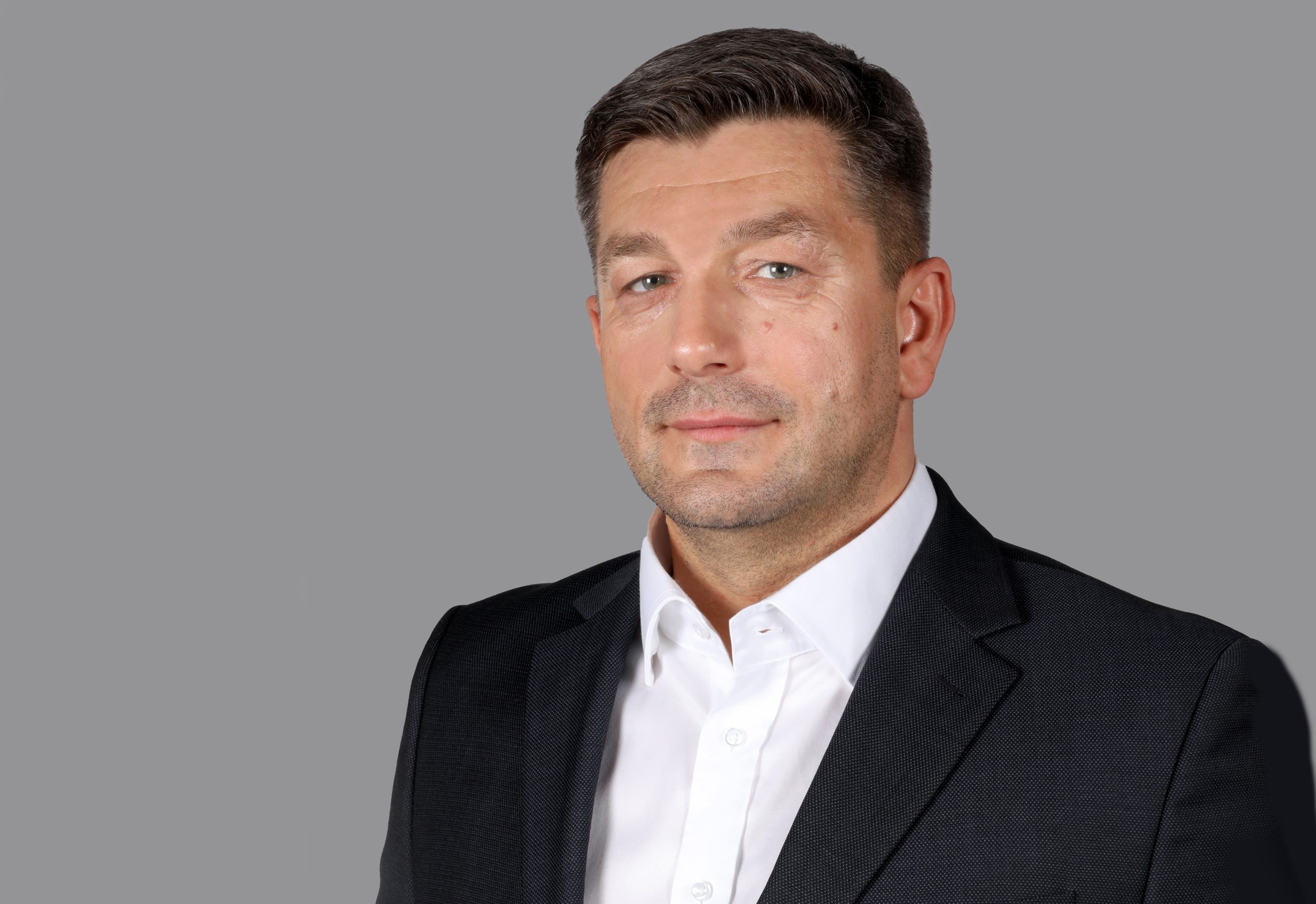 Digitization, new technologies, employee training and sustainable solutions. Interview with Krzysztof Proszowski, Chief Product Officer at the Impel Group