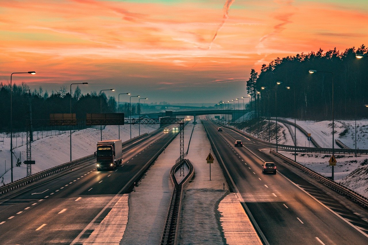 ​Pionierski krok w dekarbonizacji budownictwa – autostrada z betonu niskoemisyjnego