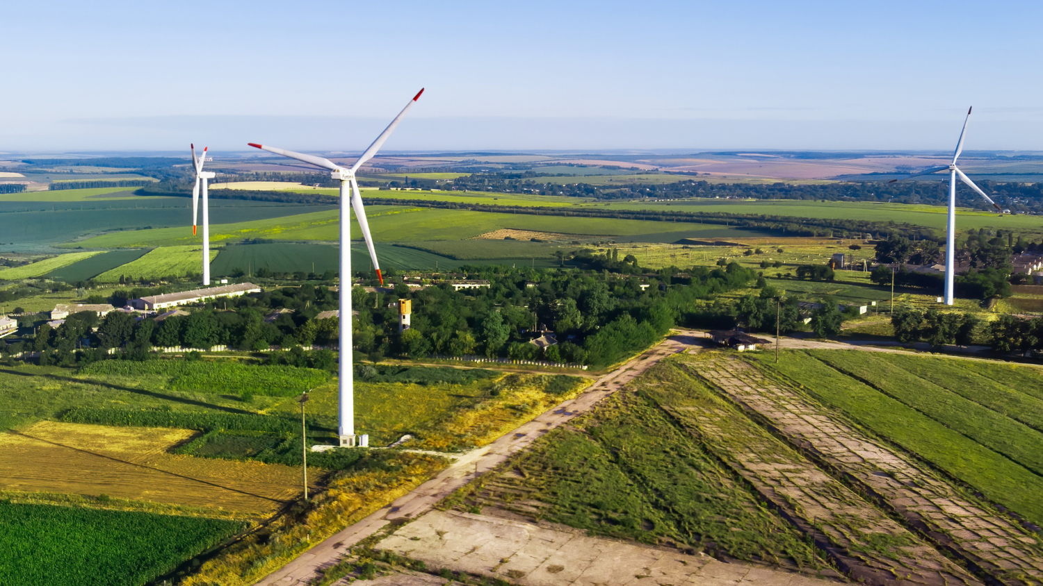 Nowe inicjatywy KE będą odpowiedzią na kryzys konkurencyjności. Pomóc ma przemysł zielonych technologii