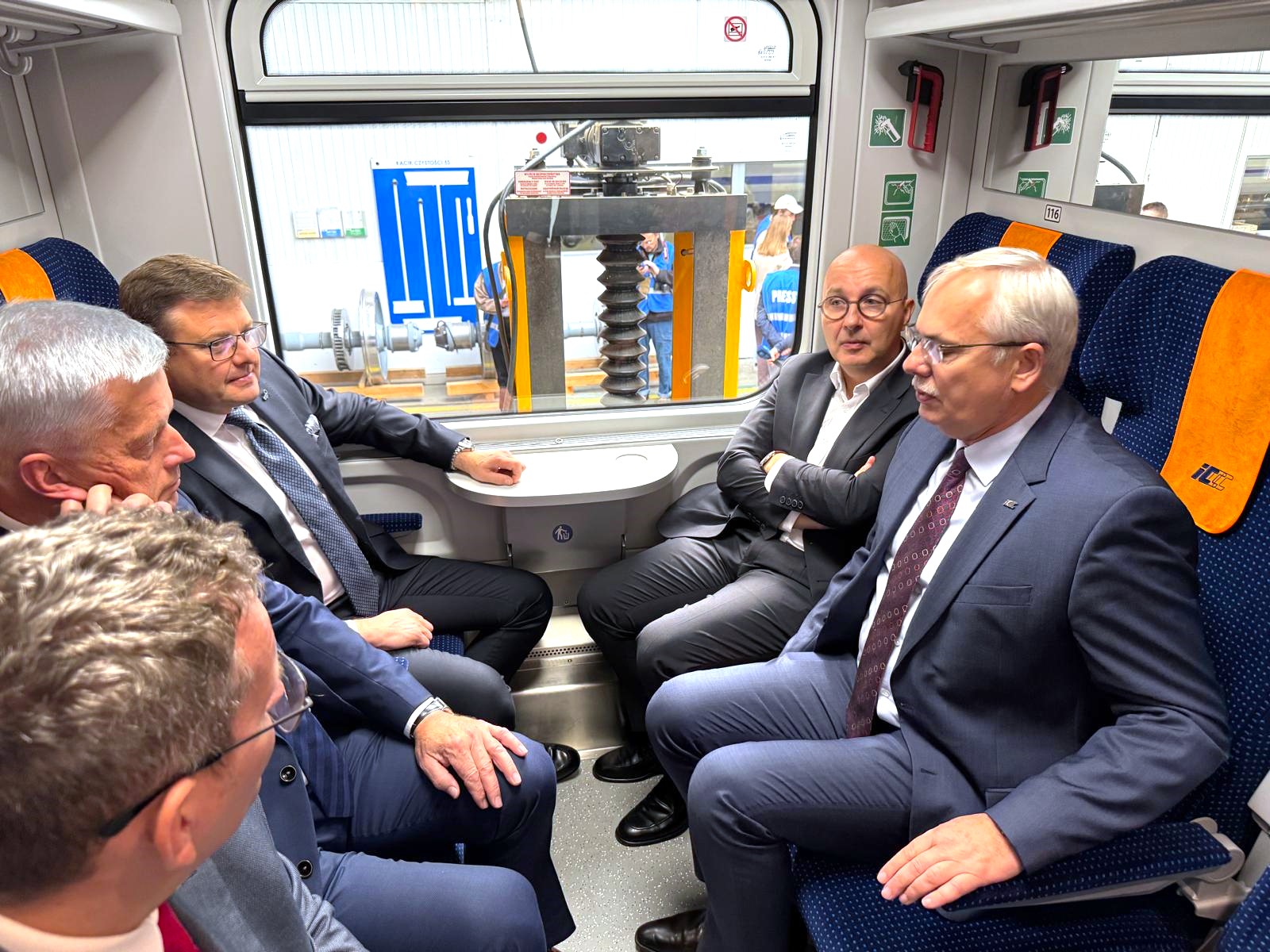 Pierwsze zmodernizowane wagony dla PKP Intercity wyjadą w ciągu najbliższych dni z H.Cegielski Fabryki Pojazdów Szynowych w Poznaniu. Poznańska spółka należy do Agencji Rozwoju Przemysłu S.A.