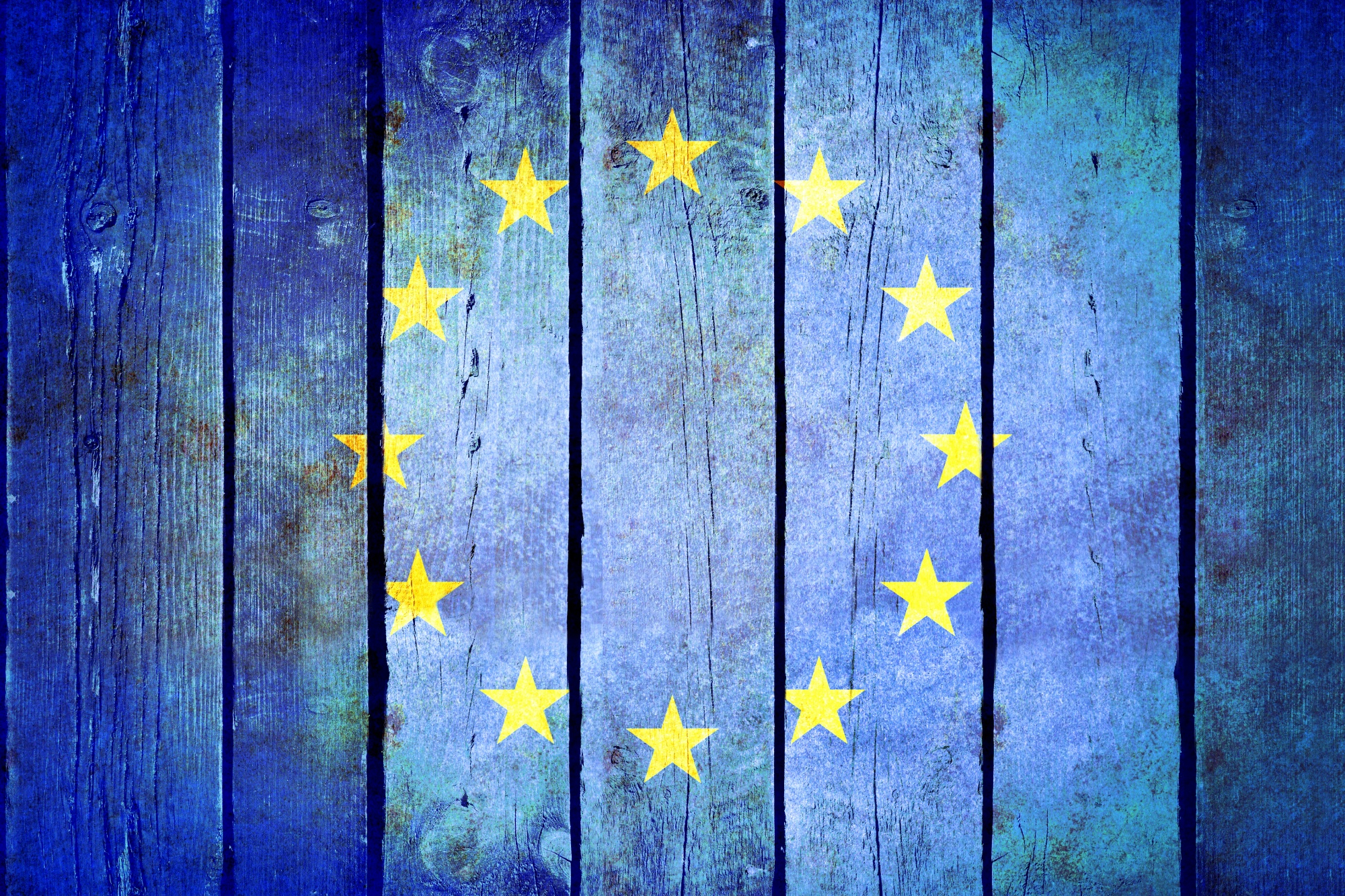 Pakt migracyjny UE zamiast rozwiązań rodzi kontrowersje. Polscy europosłowie ostrzegają przed większą falą migracji i utratą bezpieczeństwa