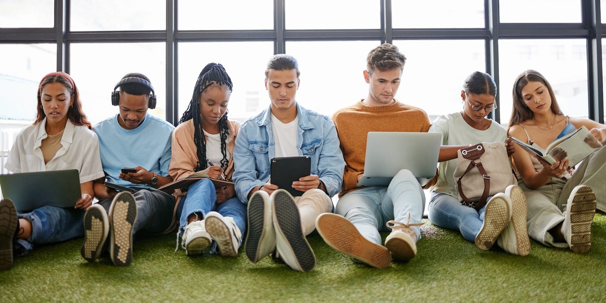 Pokolenie Z bardziej niż inne ceni work–life balance. Jego atutem są wysokie kompetencje cyfrowe