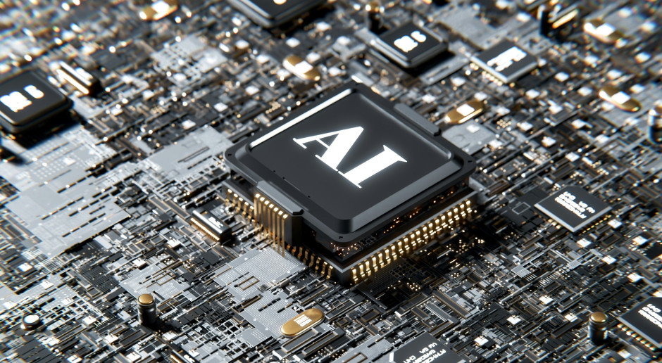 Polskie firmy testują AI, ale nie są gotowe na jej strategiczne wdrożenie. Nie potrafią jej zastosować w procesach biznesowych