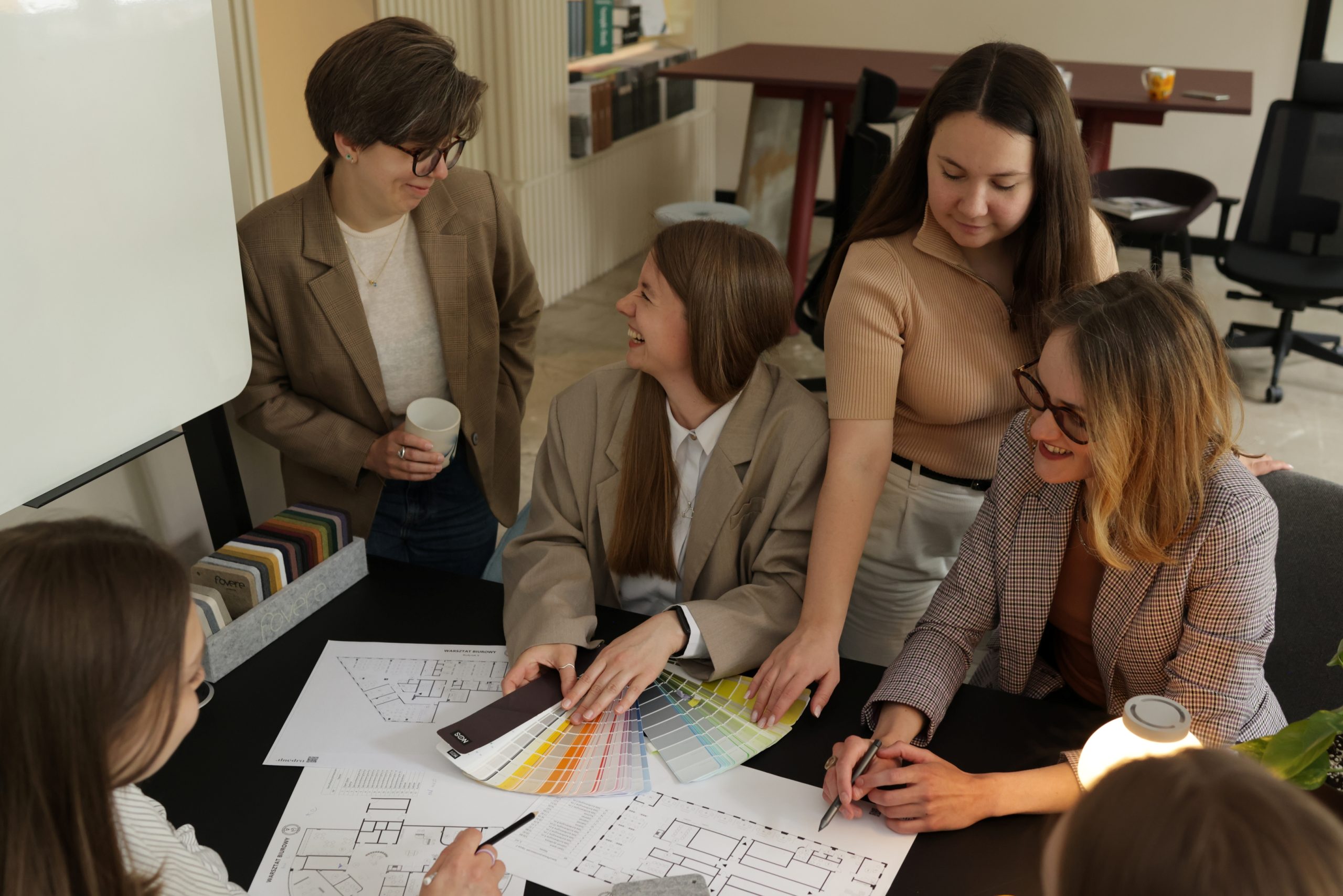 Konsultacje workplace. Tu doświadczenie projektanta spotyka się z wizją klienta