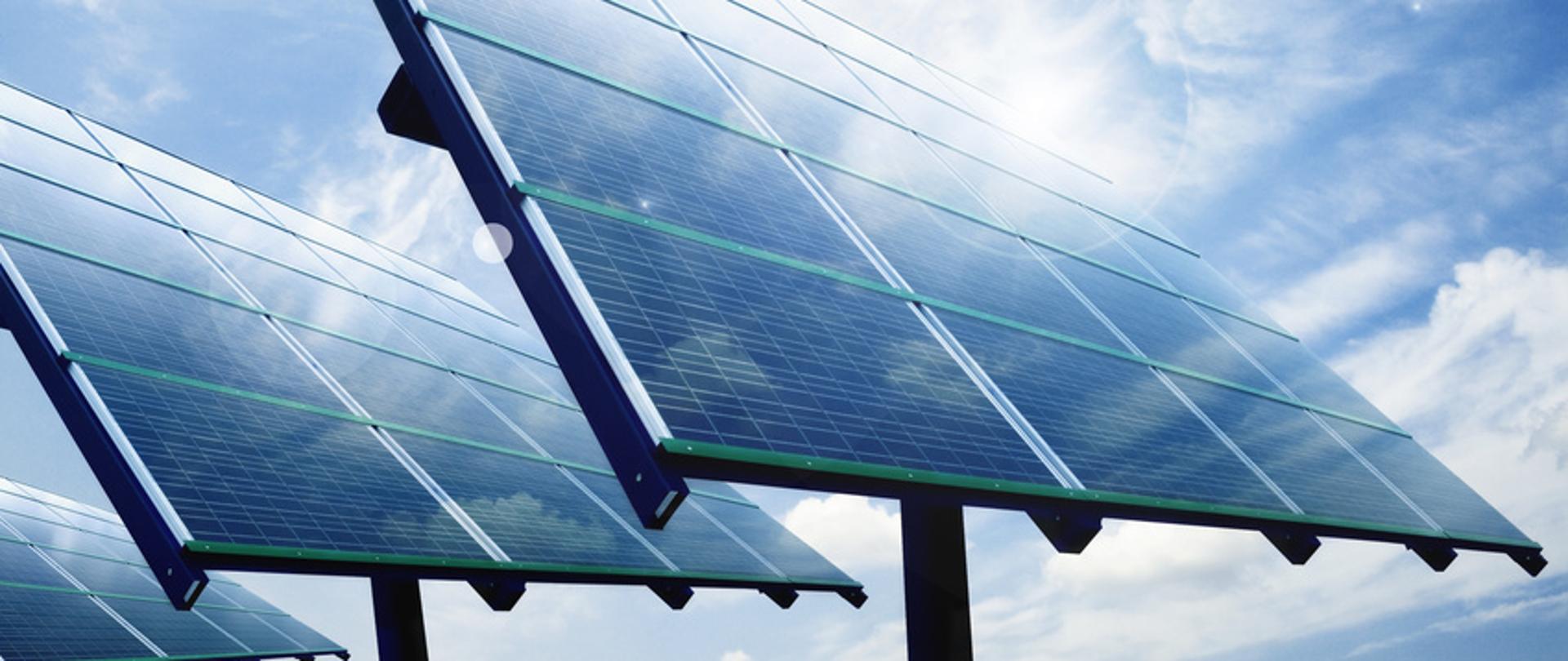 NFOŚiGW otwiera nabór dla przedsiębiorstw. Miliony na modernizację energetyczną i OZE