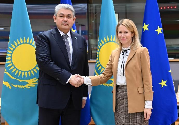 4 tys. europejskich firm i ponad 200 mld euro inwestycji – UE rozszerza współpracę z Kazachstanem 4 tys. europejskich firm i ponad 200 mld euro inwestycji – UE rozszerza współpracę z Kazachstanem
