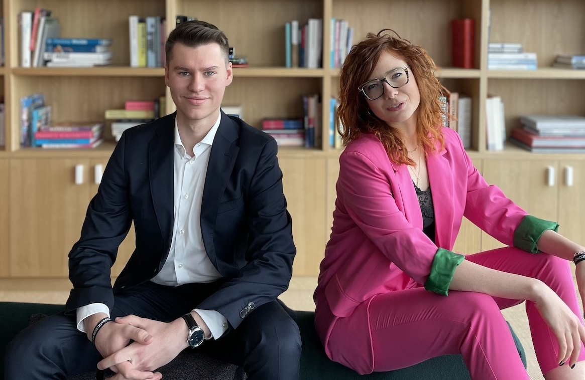 Cyberataki, wymogi UE, zapytania od kontrahentów – continuous compliance jako język zaufania i reputacji w biznesie