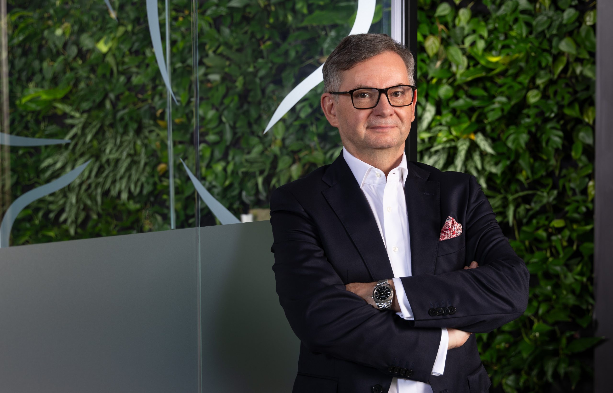 Trzy dekady budowania pozycji lidera. Wywiad z Dariuszem Jasakiem, Prezesem Zarządu SEEN Technologie