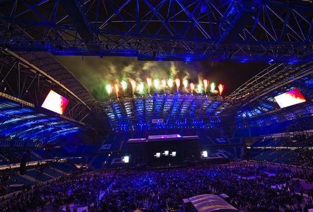 Duża popularność koncertów stadionowych może zagrażać mniejszym obiektom i artystom. Polski rynek szuka rozwiązań, żeby do tego nie doszło