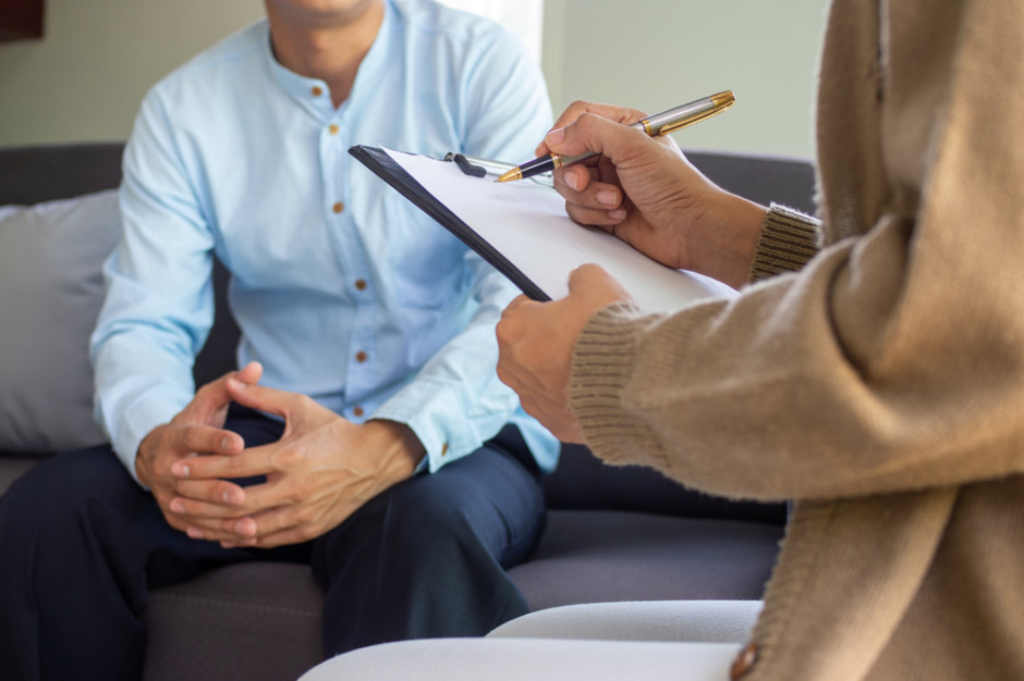 Zmiany w ustawie o zawodzie psychologa budzą sprzeciw środowiska. Kontrowersje dotyczą statusu psychoterapii Zmiany w ustawie o zawodzie psychologa budzą sprzeciw środowiska. Kontrowersje dotyczą statusu psychoterapii