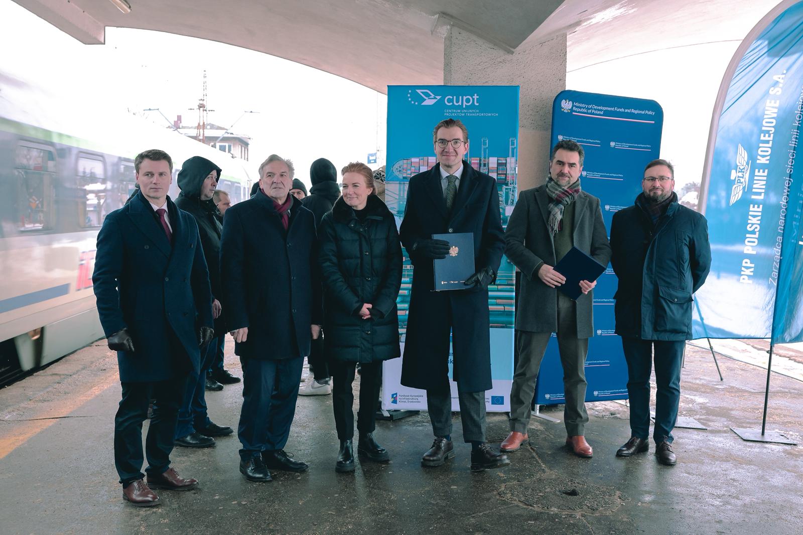 Ponad 1,4 mld zł z UE na linię otwocką