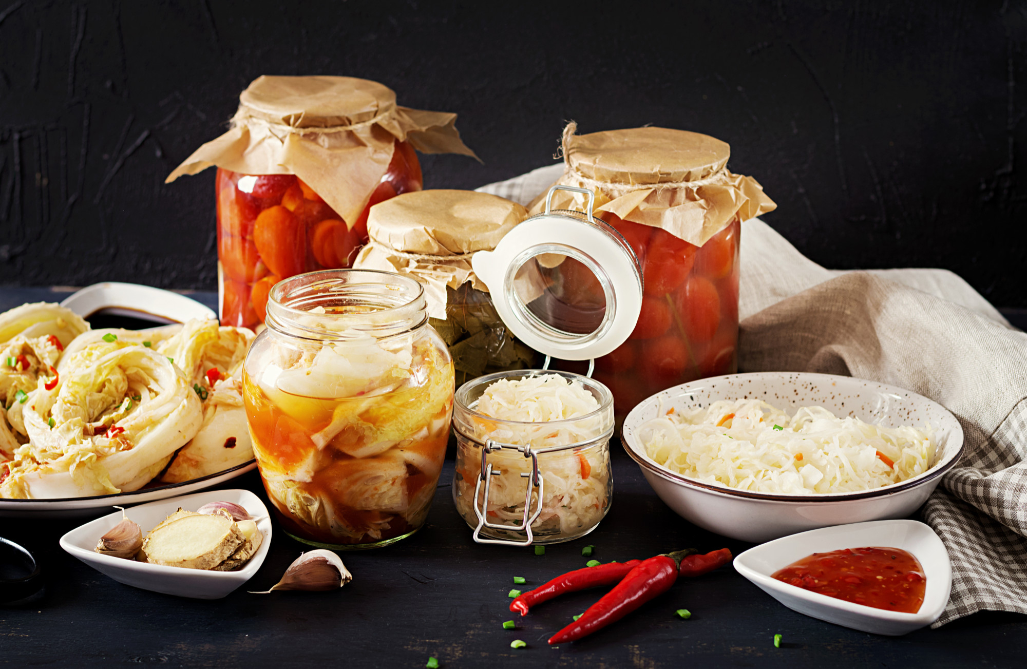 Potwierdza się prozdrowotne działanie wykazywane przez produkty fermentowane. Mogą mieć znaczenie w leczeniu chorób cywilizacyjnych, w tym otyłości Potwierdza się prozdrowotne działanie wykazywane przez produkty fermentowane. Mogą mieć znaczenie w leczeniu chorób cywilizacyjnych, w tym otyłości