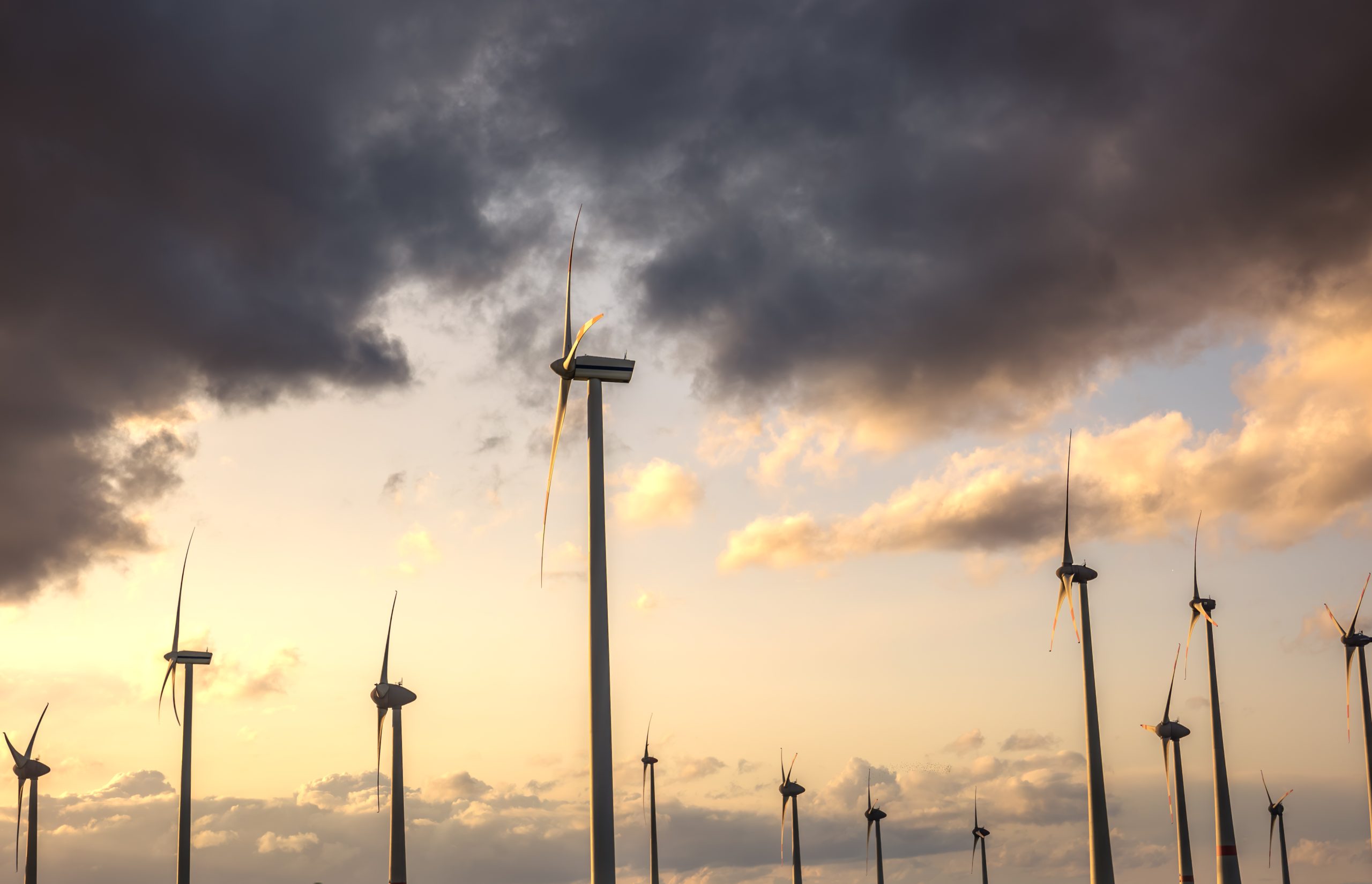 Odnawialne źródła energii jako fundament strategii dekarbonizacji Odnawialne źródła energii jako fundament strategii dekarbonizacji
