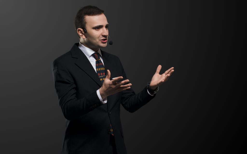 A world of algorithms, leaders in the era of AI: Vladimer Botsvadze on personal branding, machine autonomy, and the new marketing order