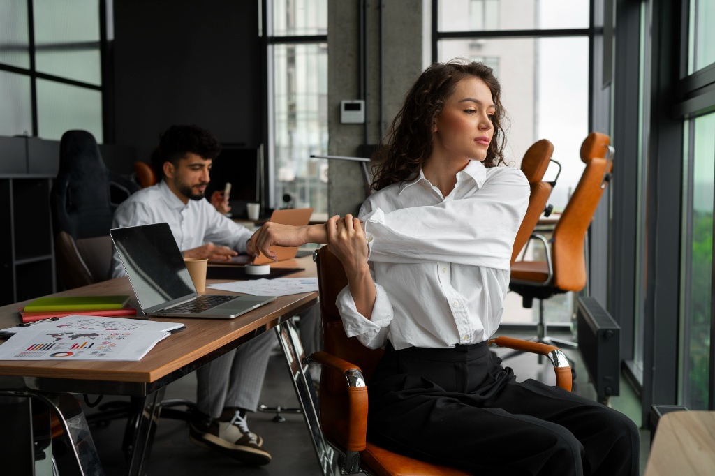 Ergonomia w obliczu zagrożeń pracy statycznej Ergonomia w obliczu zagrożeń pracy statycznej