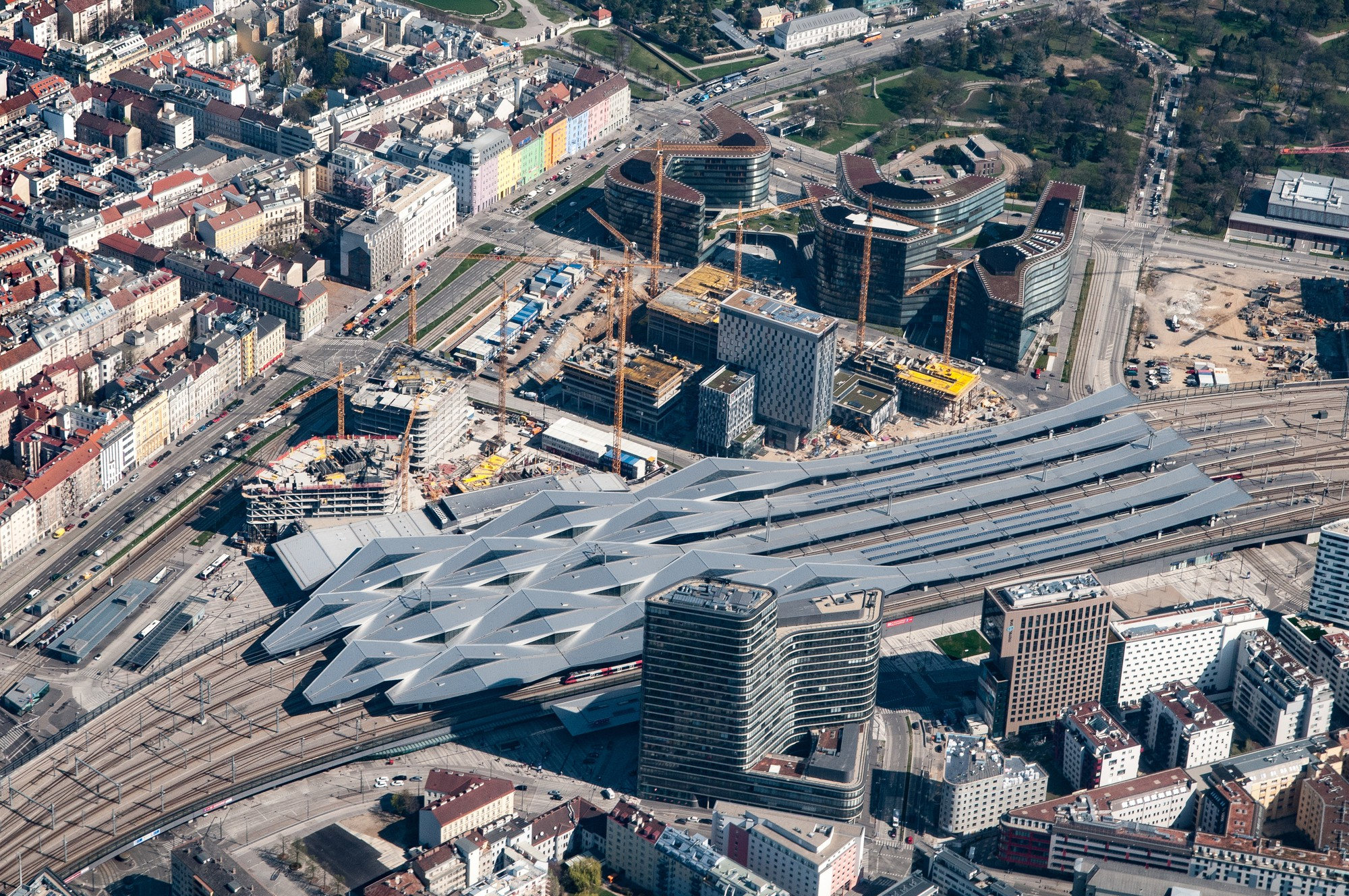 Europa dąży do wzmocnienia konkurencyjności przemysłu. W centrum działań ceny energii i deregulacja