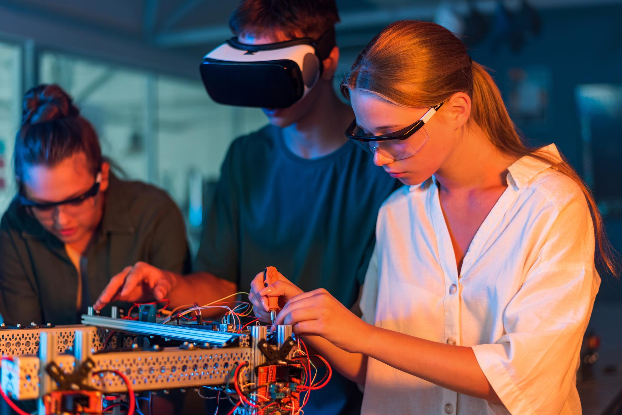Dr Astro Teller: nowe technologie w dłuższej perspektywie zawsze czyniły świat lepszym