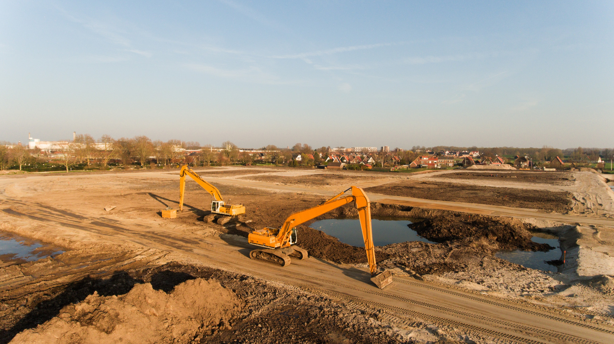 Rząd stawia na krajowe firmy w przetargach infrastrukturalnych. Branża oczekuje równych warunków konkurowania
