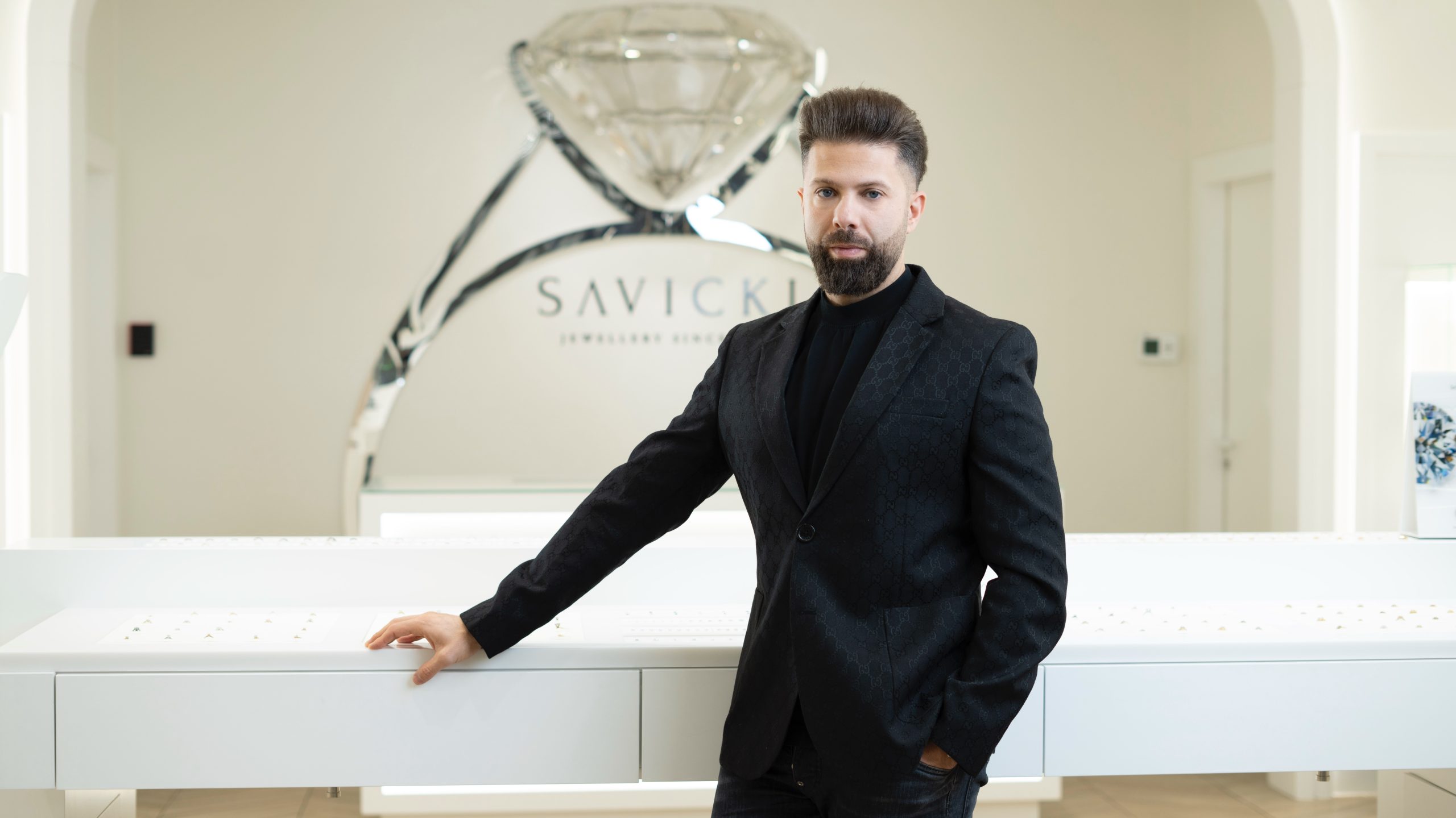 Ludzie zamiast systemów. Tomasz Osman, prezes i współwłaściciel marki SAVICKI o odwadze w zarządzaniu i sztuce ciągłej adaptacji