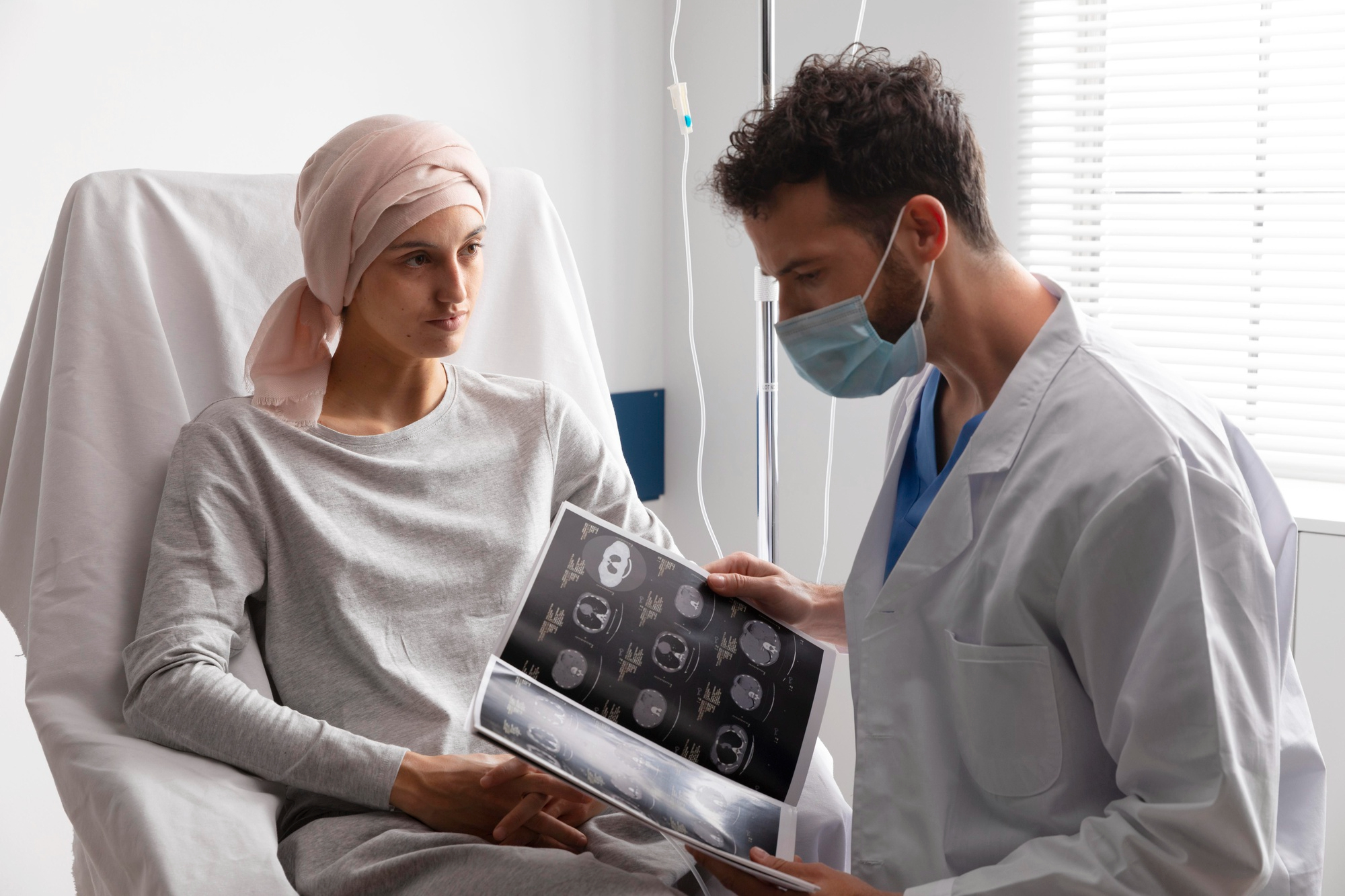 Immunoterapia i terapie celowane zmieniły leczenie nowotworów. Część zaawansowanych chorób można dziś kontrolować przez lata