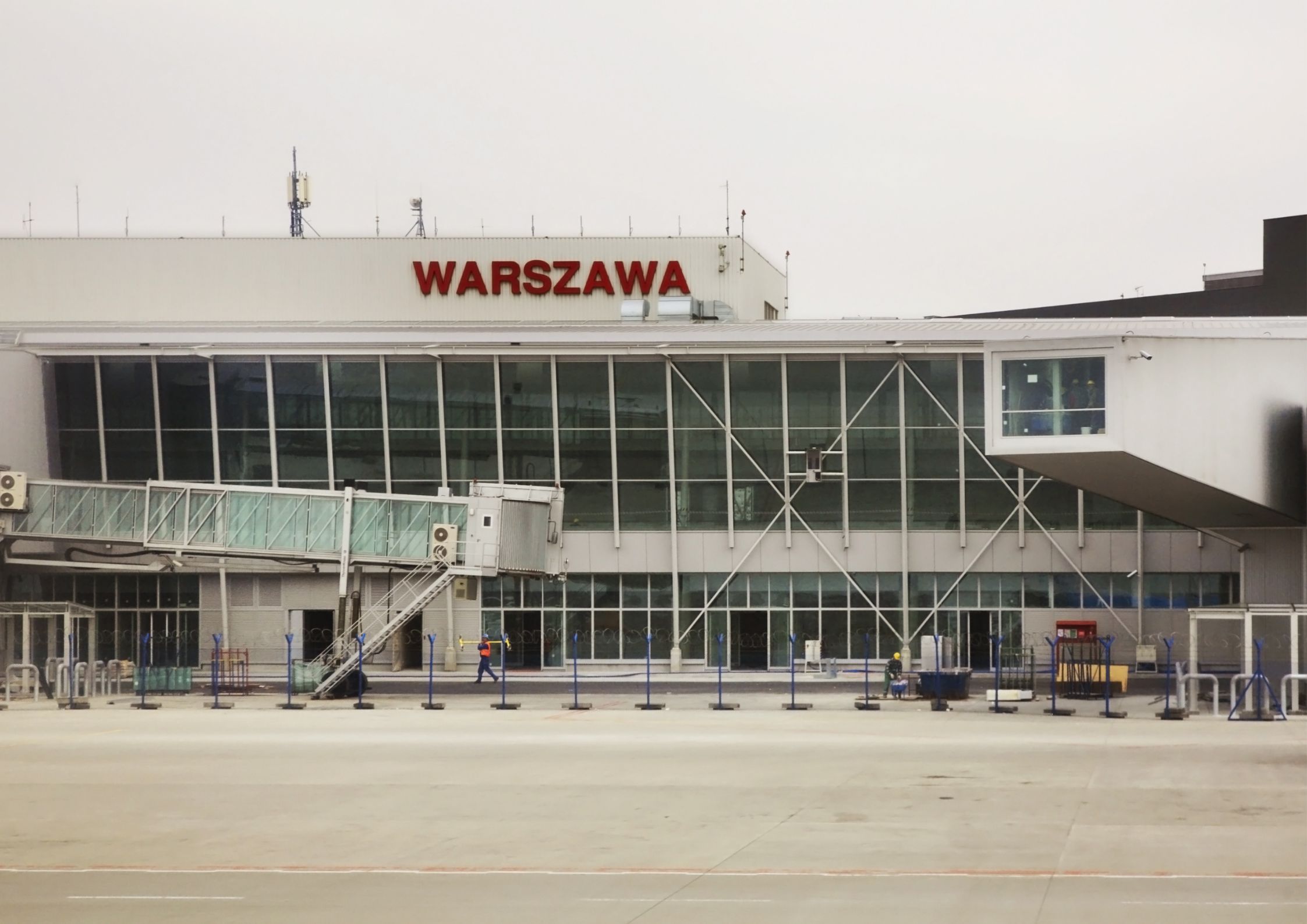 Lotnisko Chopina z poradnikiem dla osób z niepełnosprawnościami